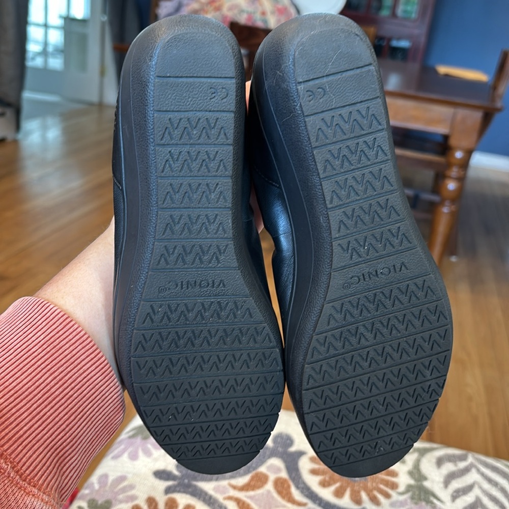 Vionic Classic Black Leather Loafers - Picture 6 of 6